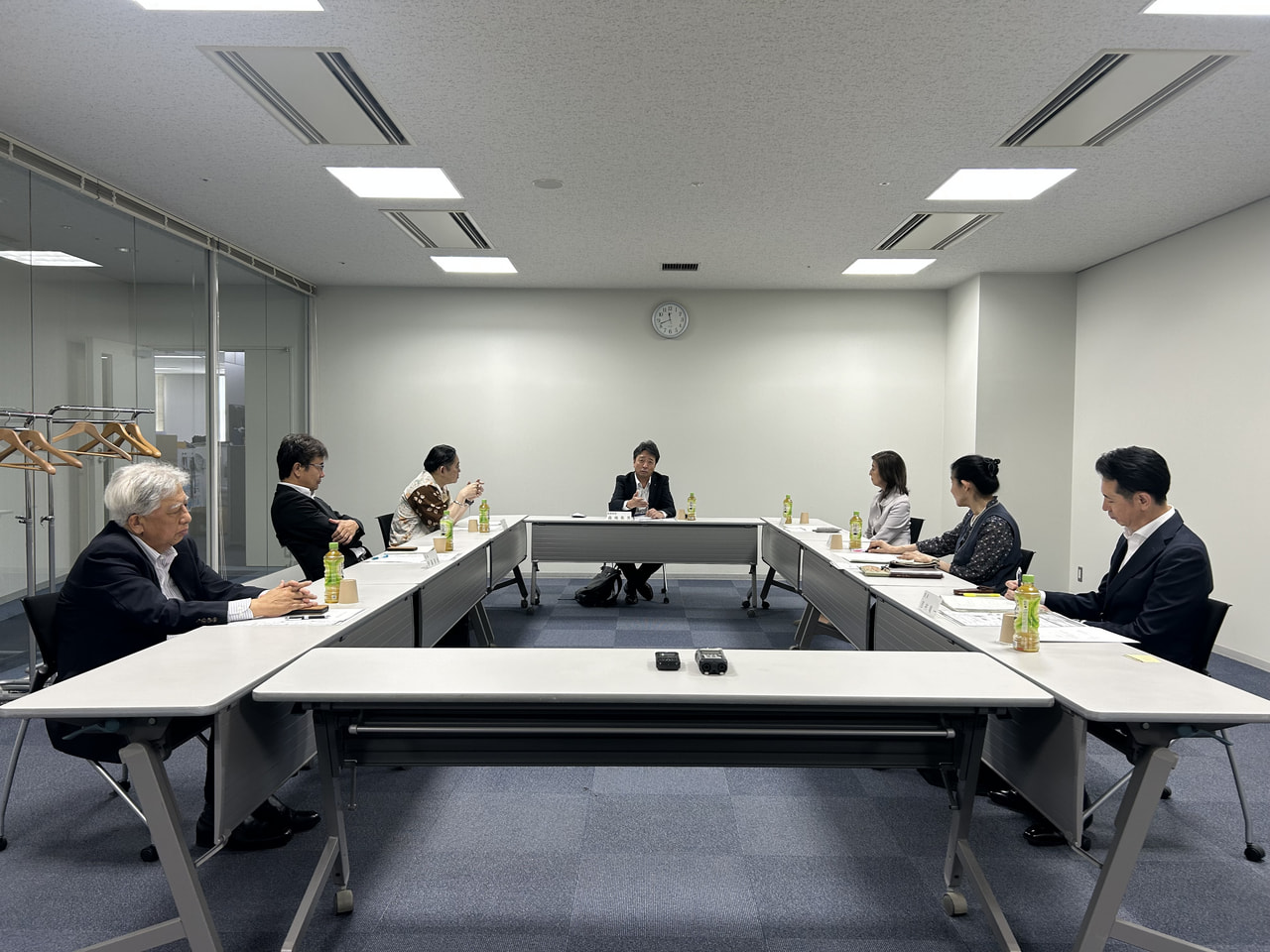 岐阜放送の番組審議会が２５日開かれ、出席した委員が県内の学校の部活動で活躍する生...