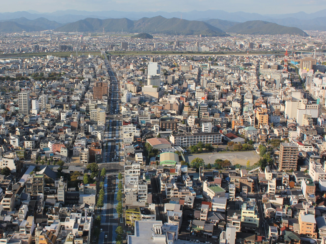 相続税などの算定基準となる土地の価格「路線価」が3日公表され、インバウンドが回復...