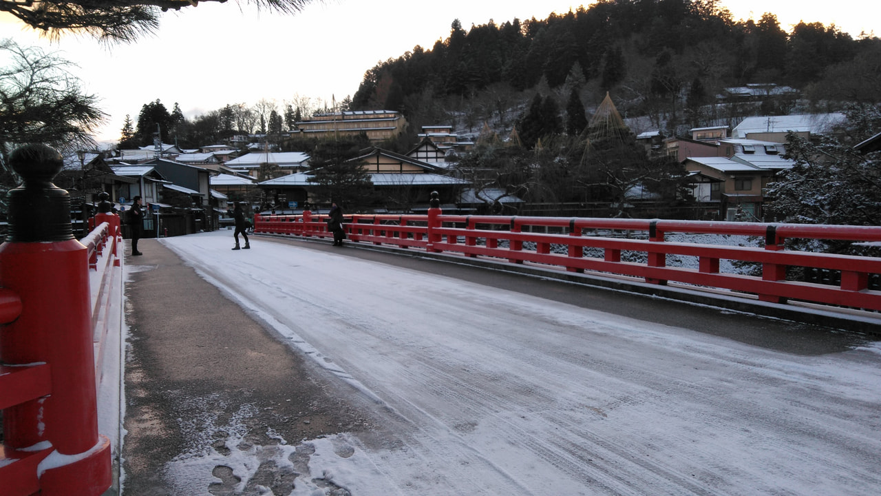 強い冬型の気圧配置の影響で、岐阜県内は24日にかけて山間部を中心に大雪となる見込...