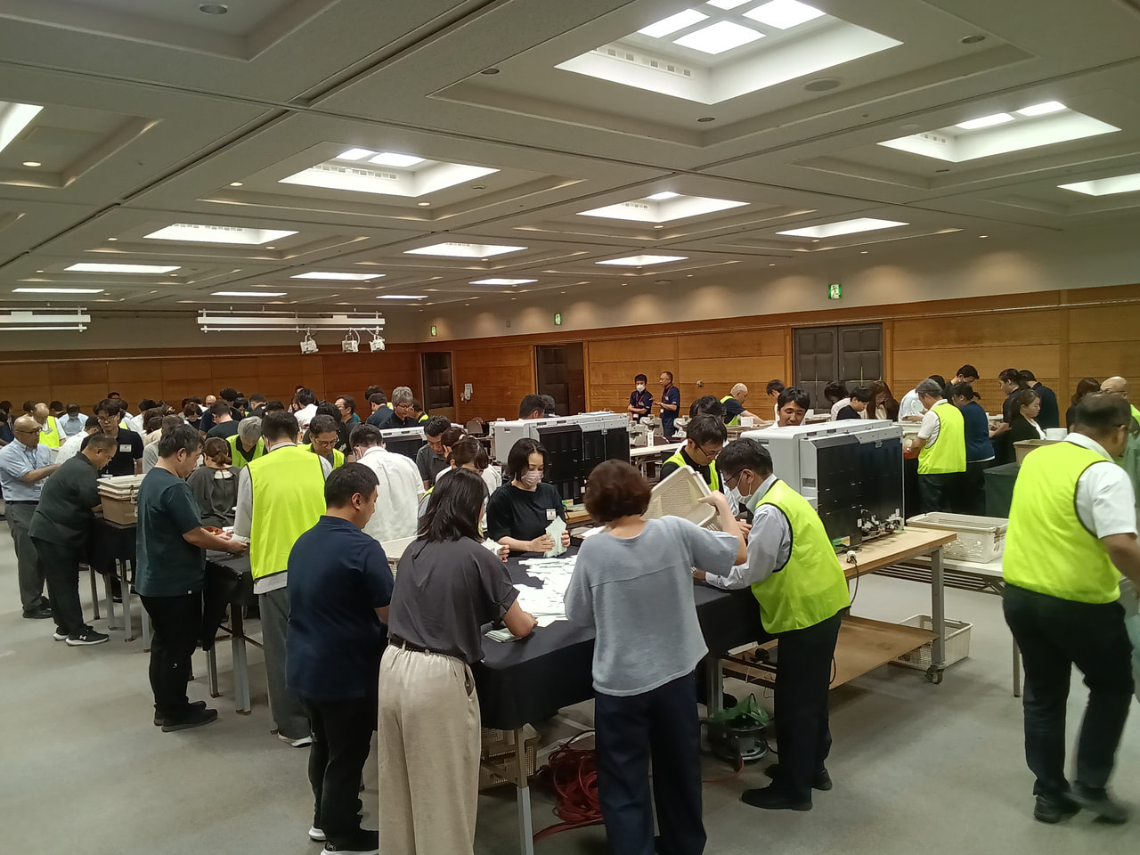 任期満了に伴う高山市長選は３０日投票が行われ、投票率は６６・１６％でした。４年前...
