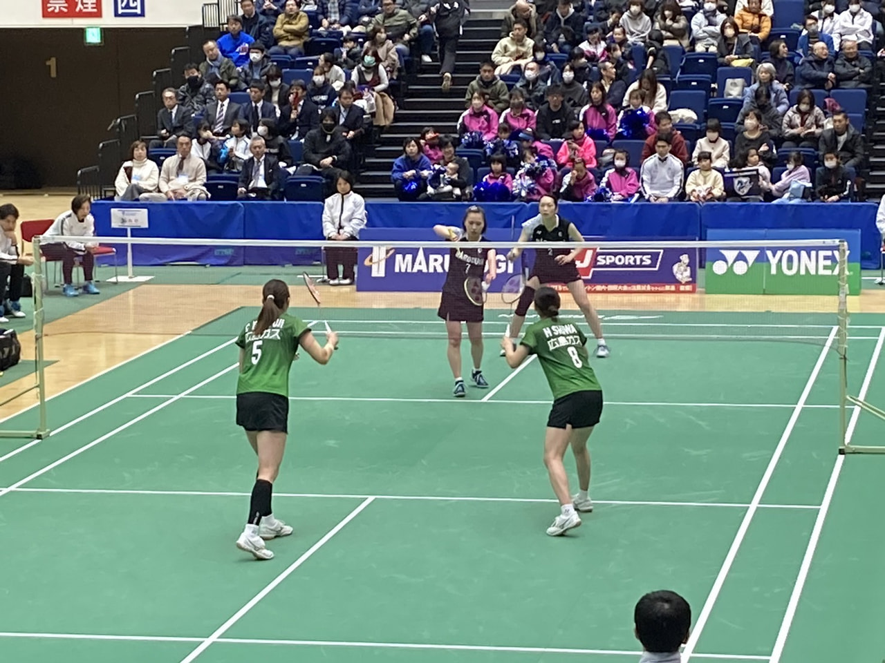 バドミントンのトップリーグＳ/Ｊリーグの岐阜大会が２日行われ、岐阜の丸杉は女子が...