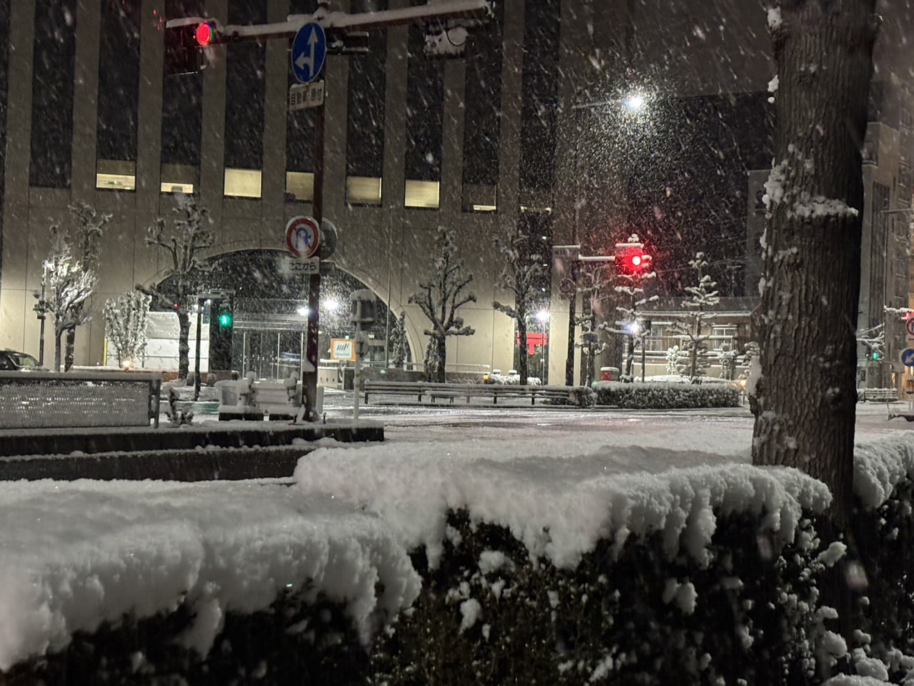 岐阜県内では強い冬型の気圧配置の影響で２５日にかけて警報級の大雪となるところがあ...