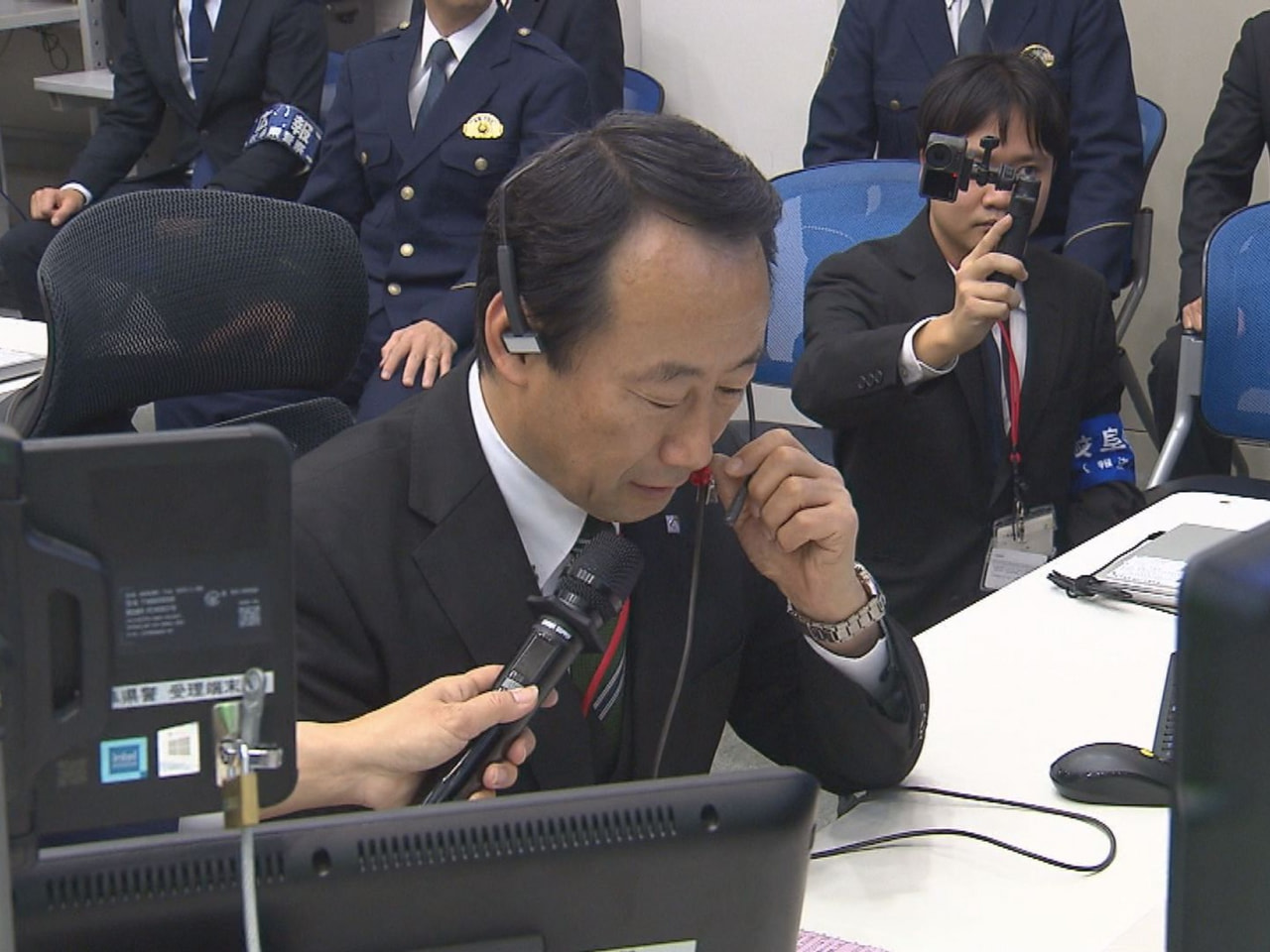 １月１０日は「１１０番の日」です。県警ではこの日を前に江崎禎英知事を招き、通信指...