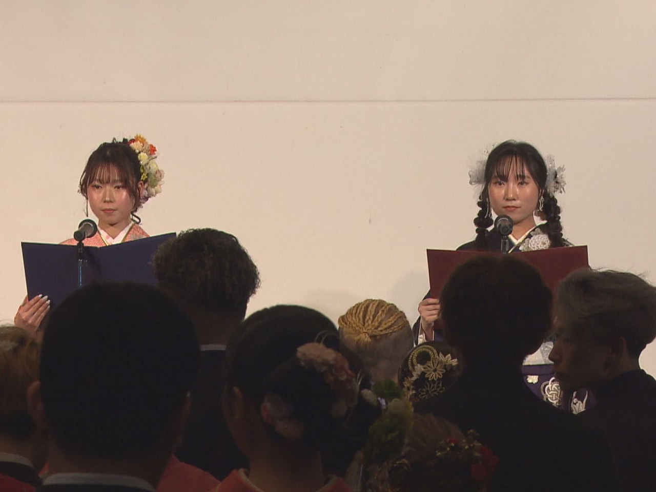 １２日は成人の日。この３連休、岐阜県内３９市町村９６会場で、二十歳の節目を祝う会...