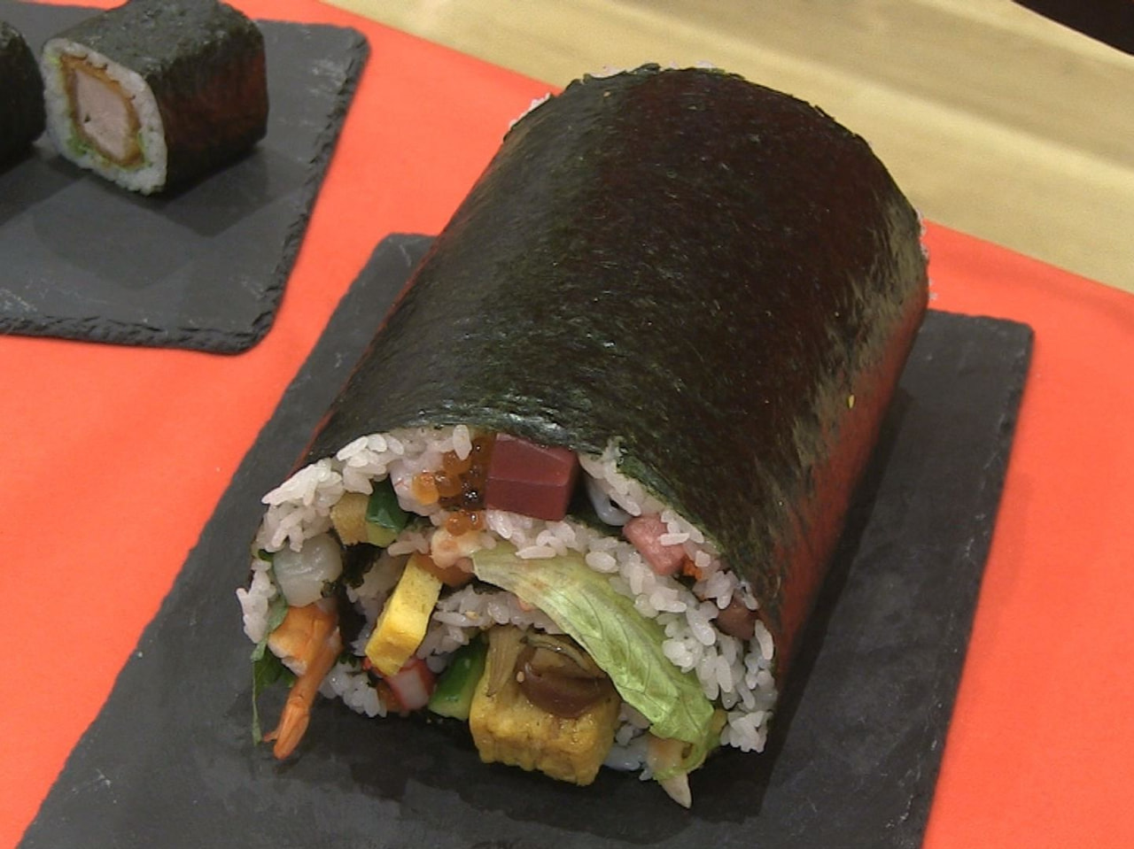 ２月３日の節分を前に今年の「恵方巻」お披露目会が、各務原市のイオンスタイル各務原...