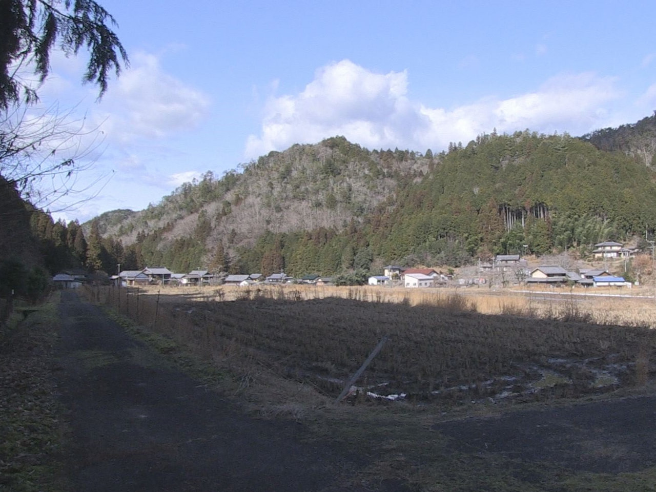 首都圏への人口集中が進む中、日本の「人口の重心」は関市内を南東方向へ移動している...