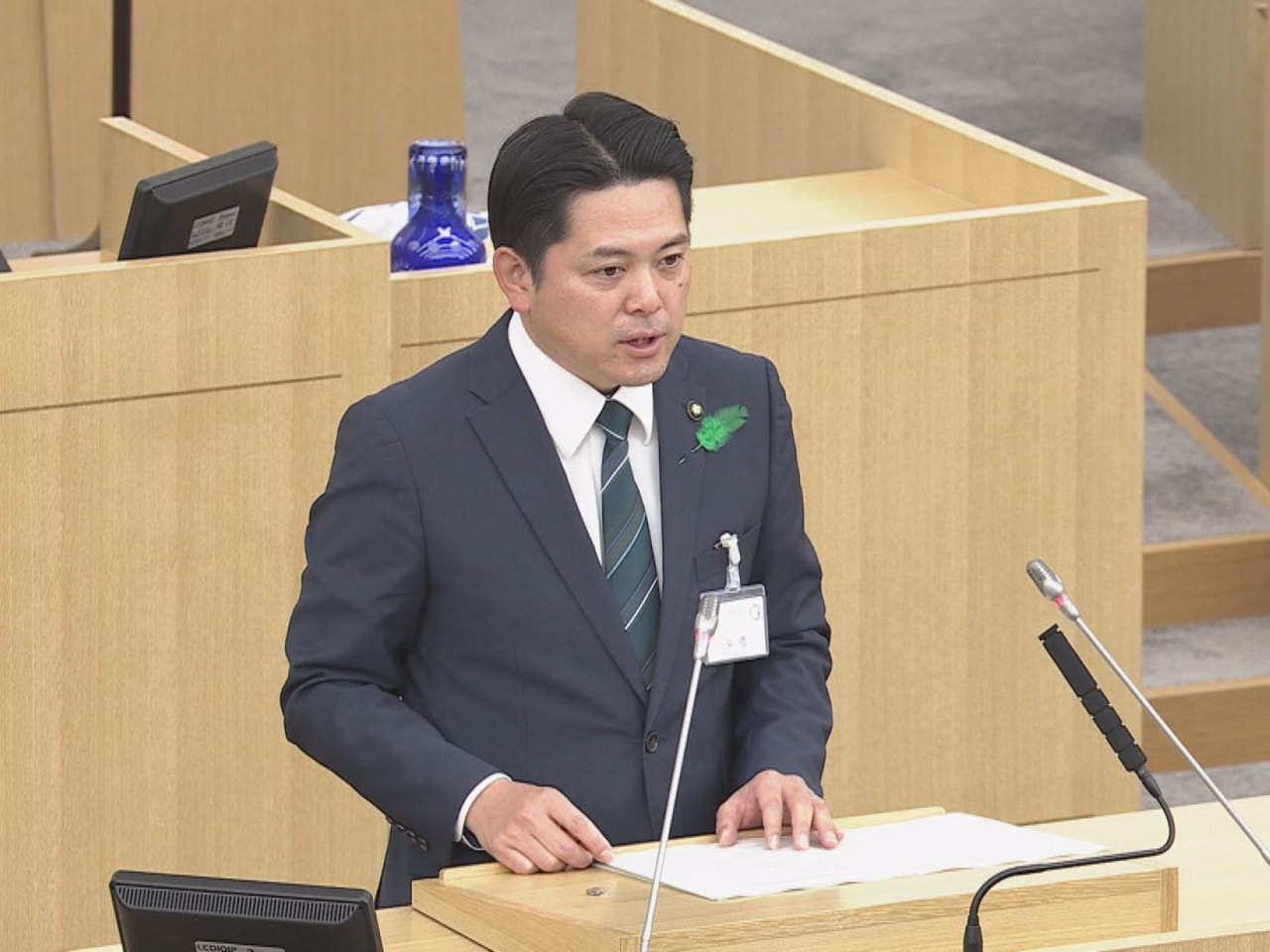 岐阜市議会の３月定例会は５日開会し、新年度当初予算案など４５議案が上程され、柴橋...