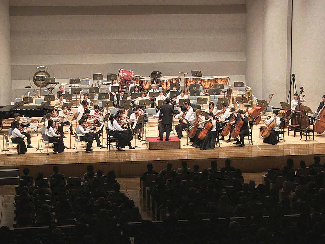 アマチュアオーケストラの岐阜県交響楽団は１７日、岐阜市でファミリーコンサートを開...