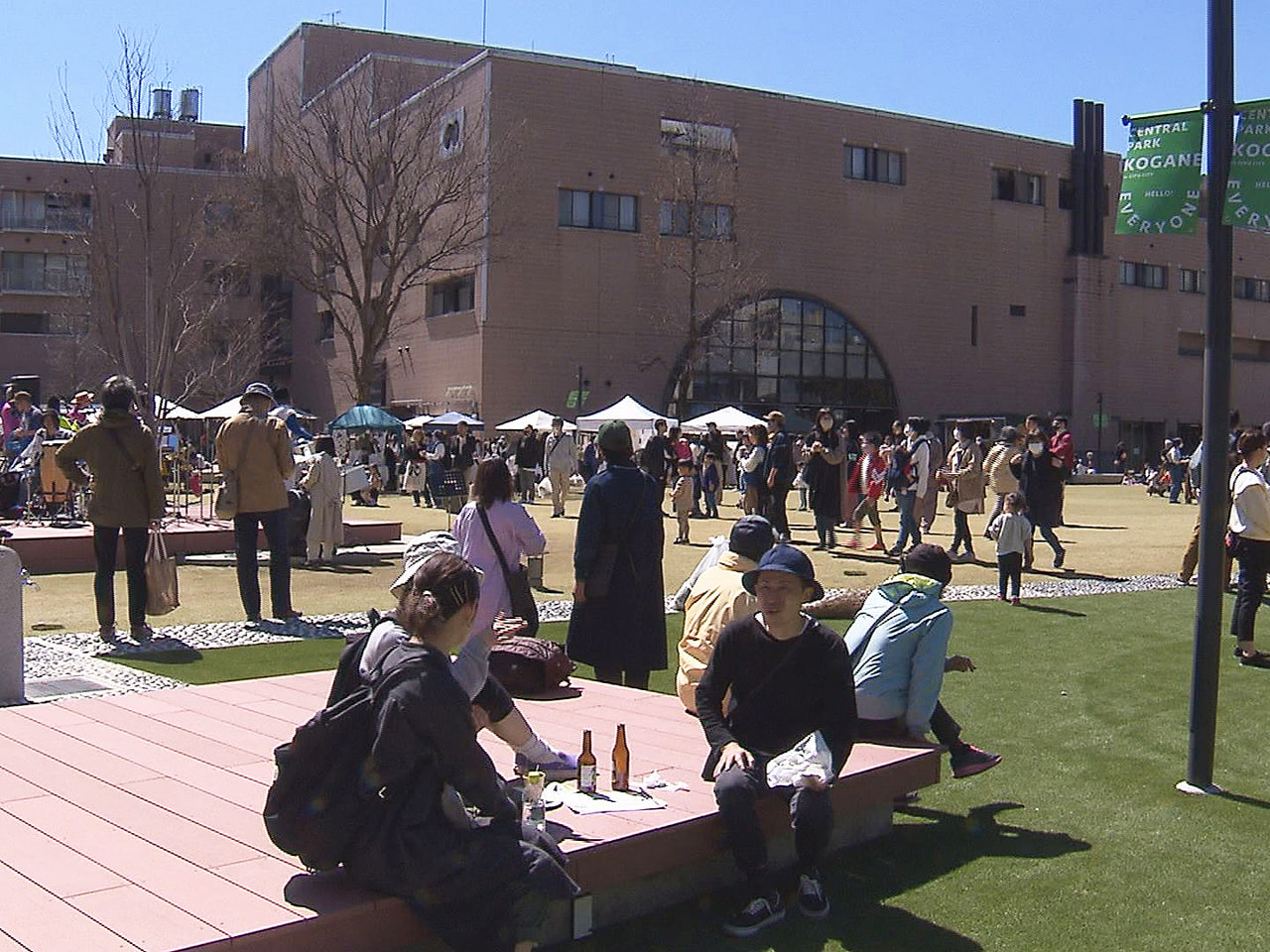 「サンビル」と呼ばれて親しまれている岐阜市柳ケ瀬のイベントが１９日、リニューアル...
