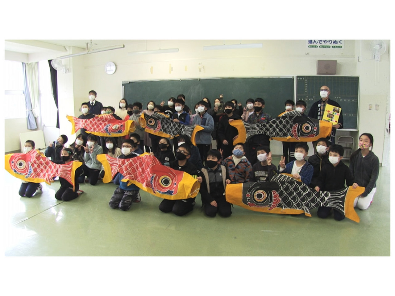 ふるさとの自然や伝統文化への学びを深めてもらおうと、郡上市の小学生が地元の染色技...