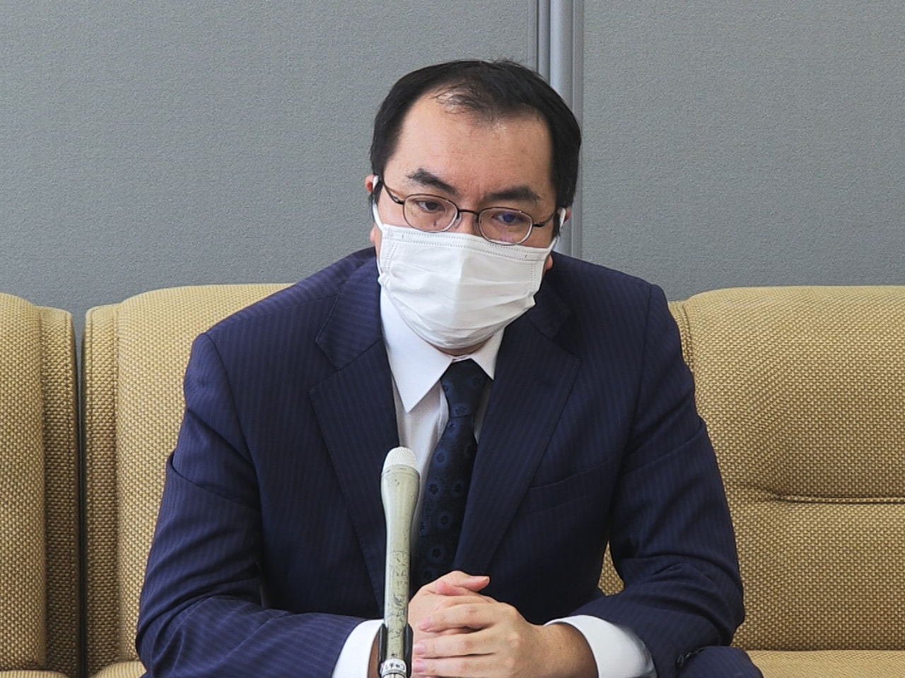 ことし7月の任期満了に伴う安八郡神戸町の町長選挙で、町議会議員の宮嶋健太郎さん(...