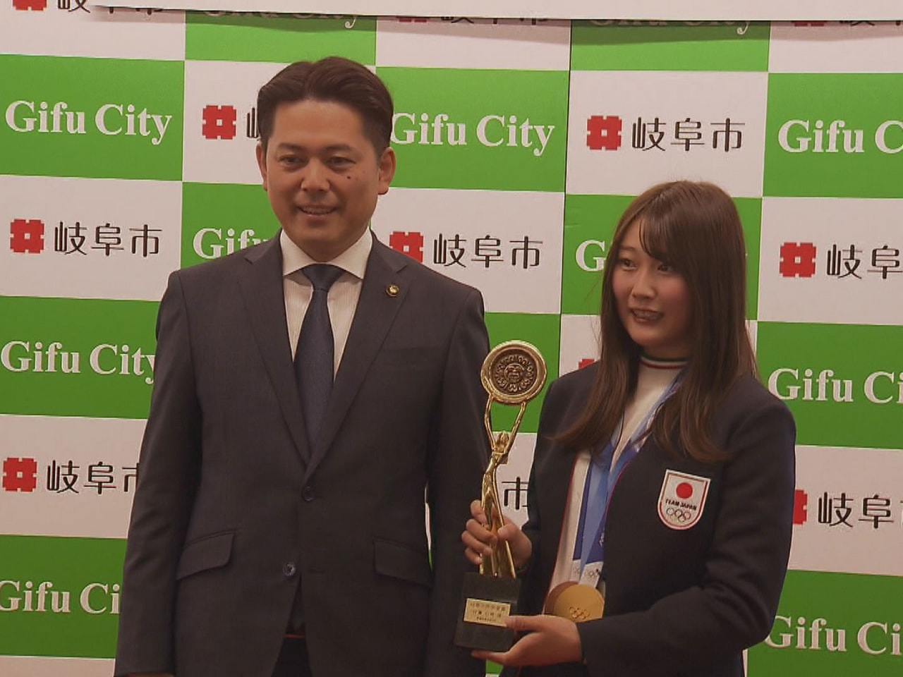 ミラノ・コルティナオリンピックのスノーボード女子ビッグエアで金メダルに輝いた岐阜...