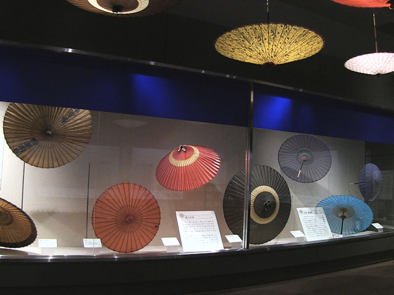 ３月、国の伝統的工芸品に指定された岐阜和傘の企画展が、岐阜市歴史博物館で開かれて...