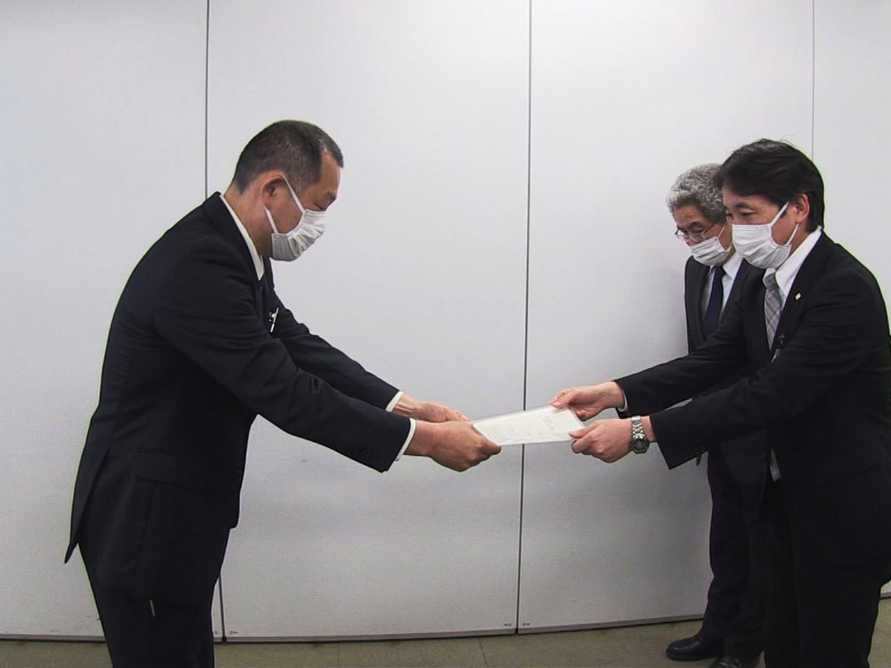 中津川市のリニア中央新幹線のトンネル工事で作業員が死傷する事故が起き県内の工区の...