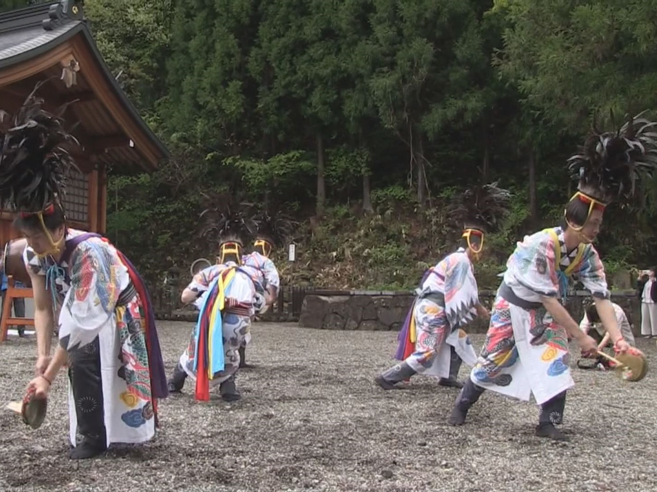 北アルプス岐阜県側に本格的な登山シーズンの到来を告げる「播隆祭」が10日、高山市...