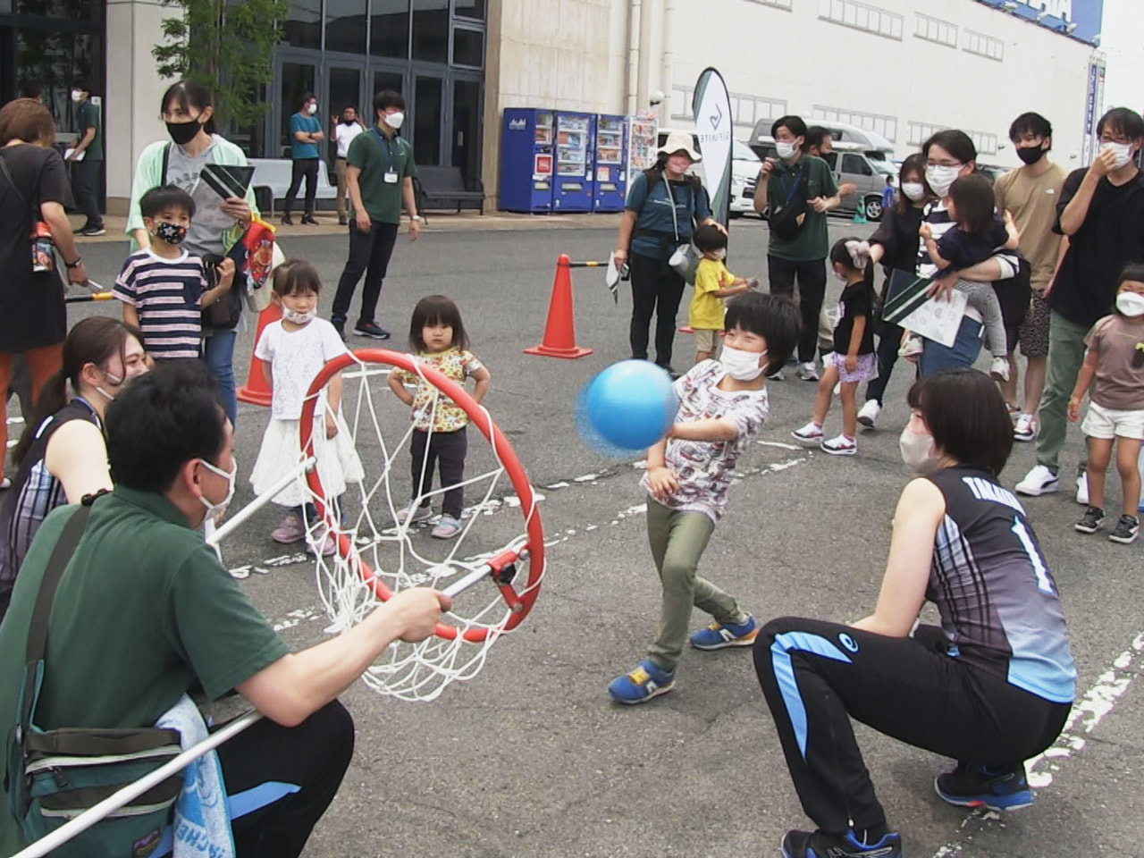 ことし4月に設立した県内のプロスポーツチーム連携プロジェクト、「GIFUNITE...