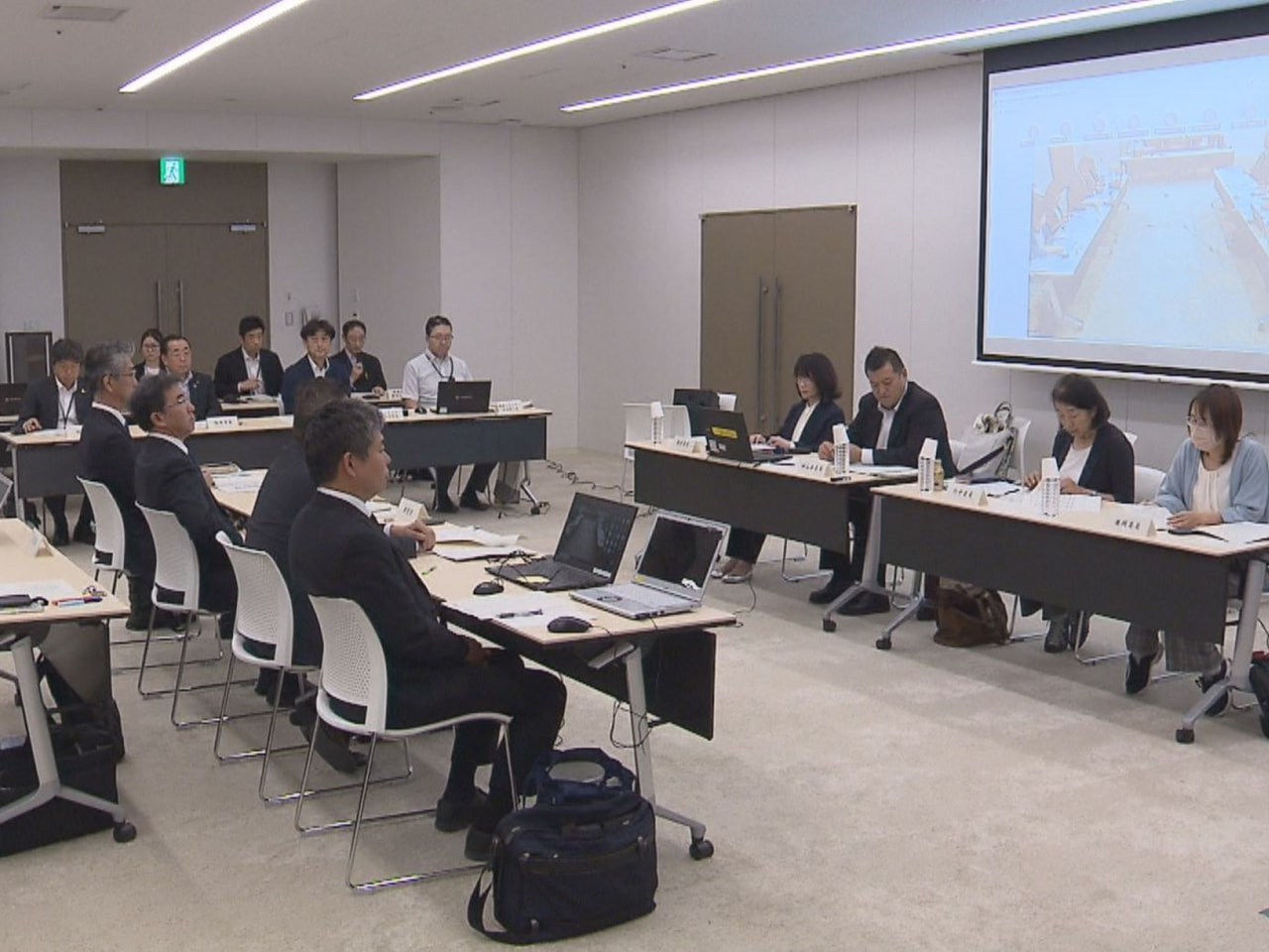 リニア中央新幹線の日吉トンネル掘削工事により瑞浪市大湫町で井戸などの水位が低下し...