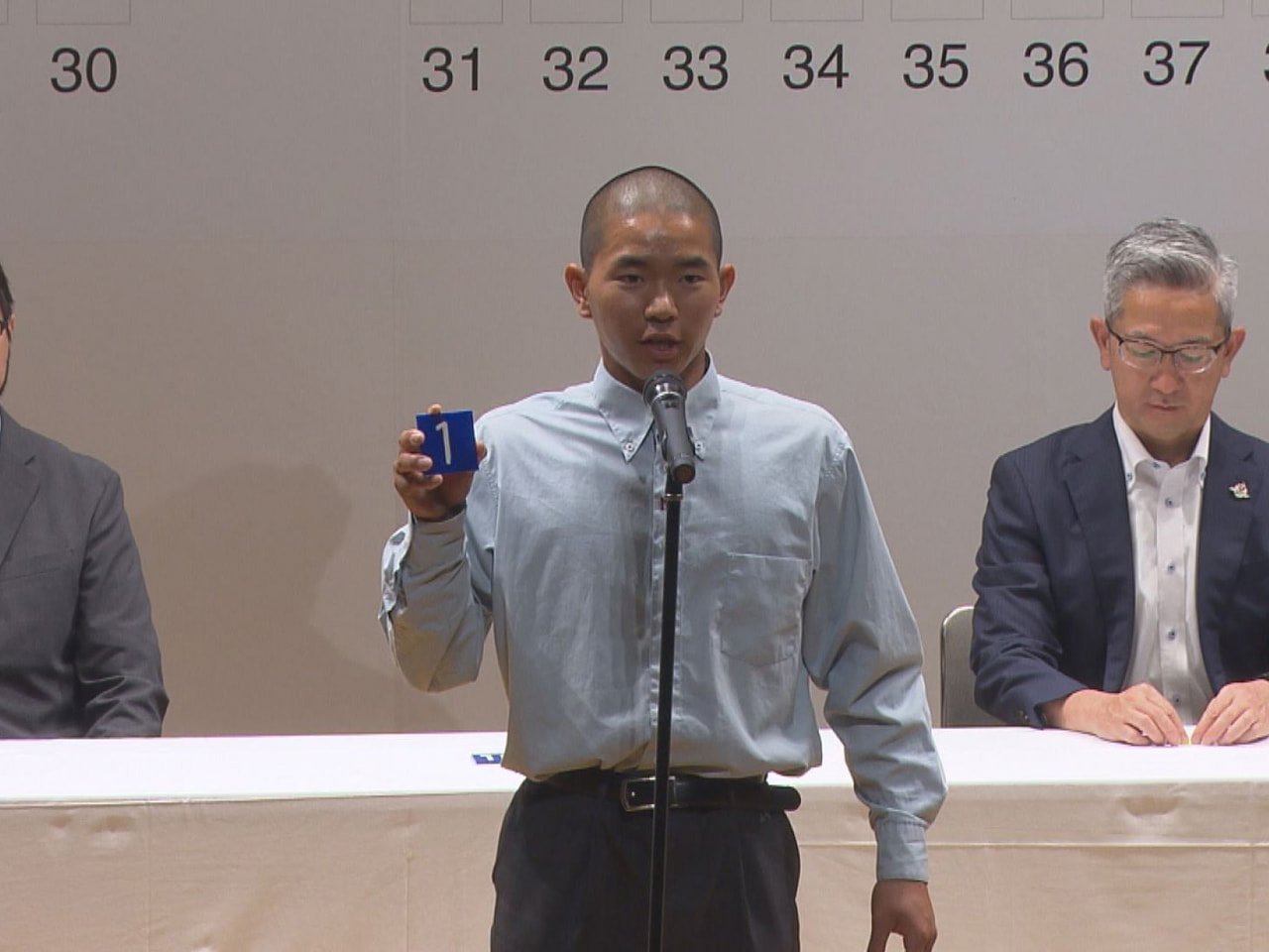 全国高校野球選手権岐阜大会の組み合わせ抽選会が２０日行われ、６７校６２チームの対...