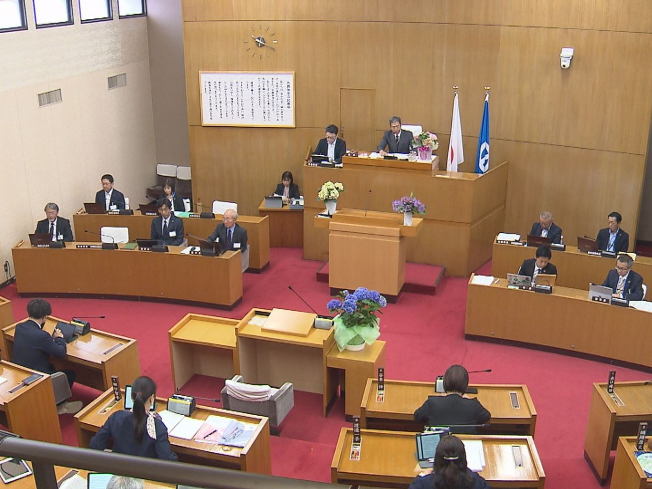 国政でも議論がなされ注目を集めている議員定数の削減。美濃加茂市では、市議会議員の...