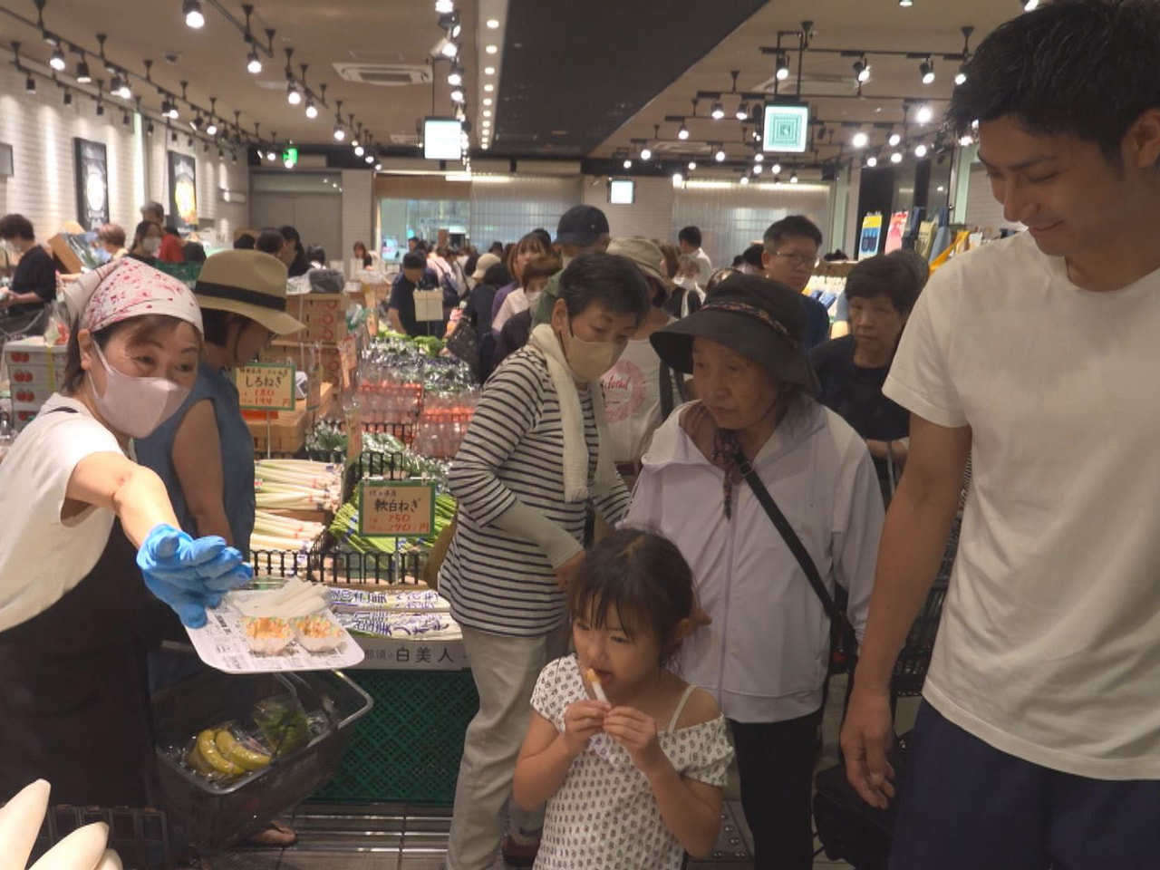 ＪＡ全農岐阜が県産の「ひるがの高原だいこん」の消費拡大を目指そうと７月１１日を「...