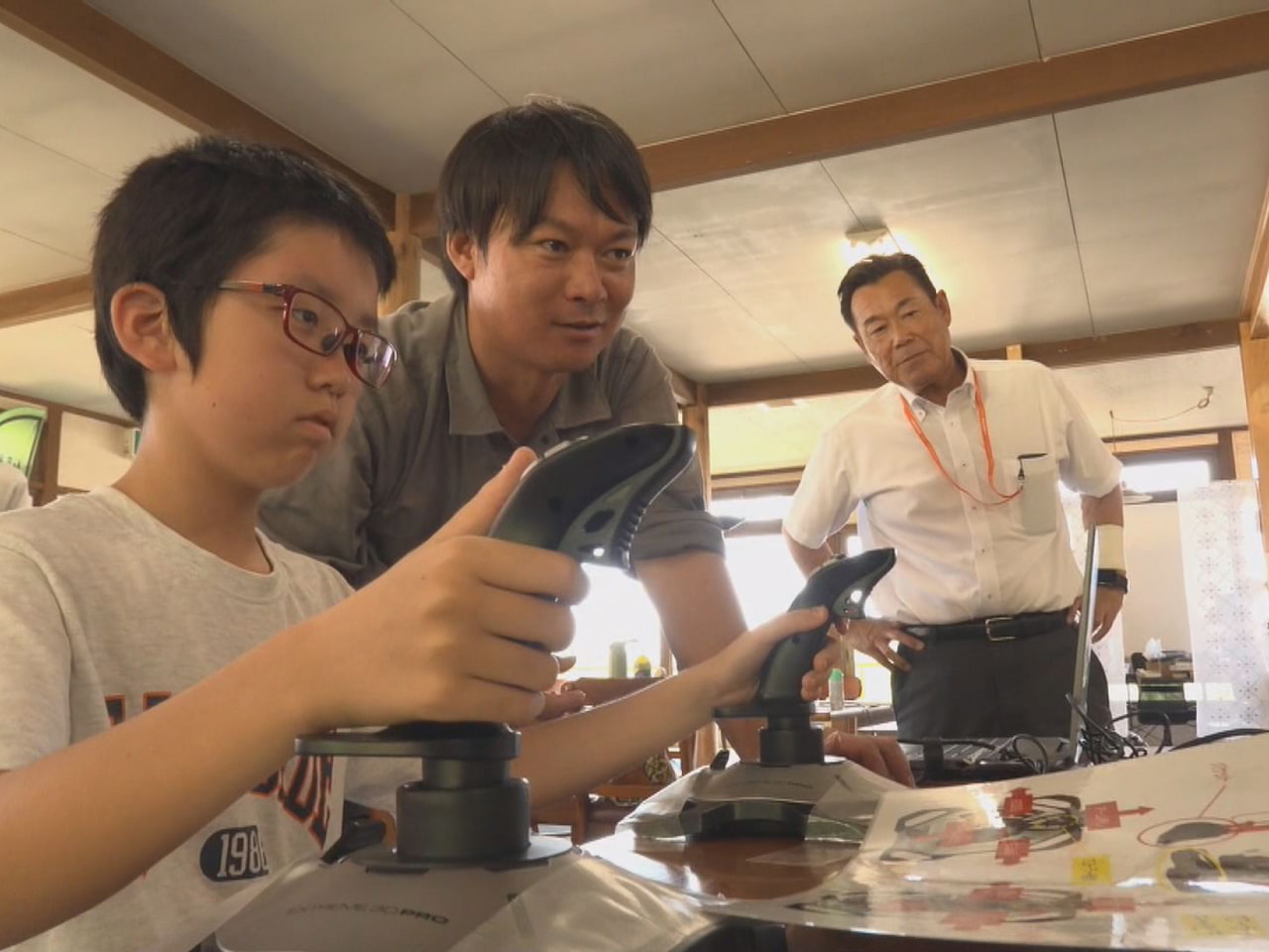 子どもたちに地元の仕事への関心を高めてもらおうと高山市でさまざまな職業を体験でき...