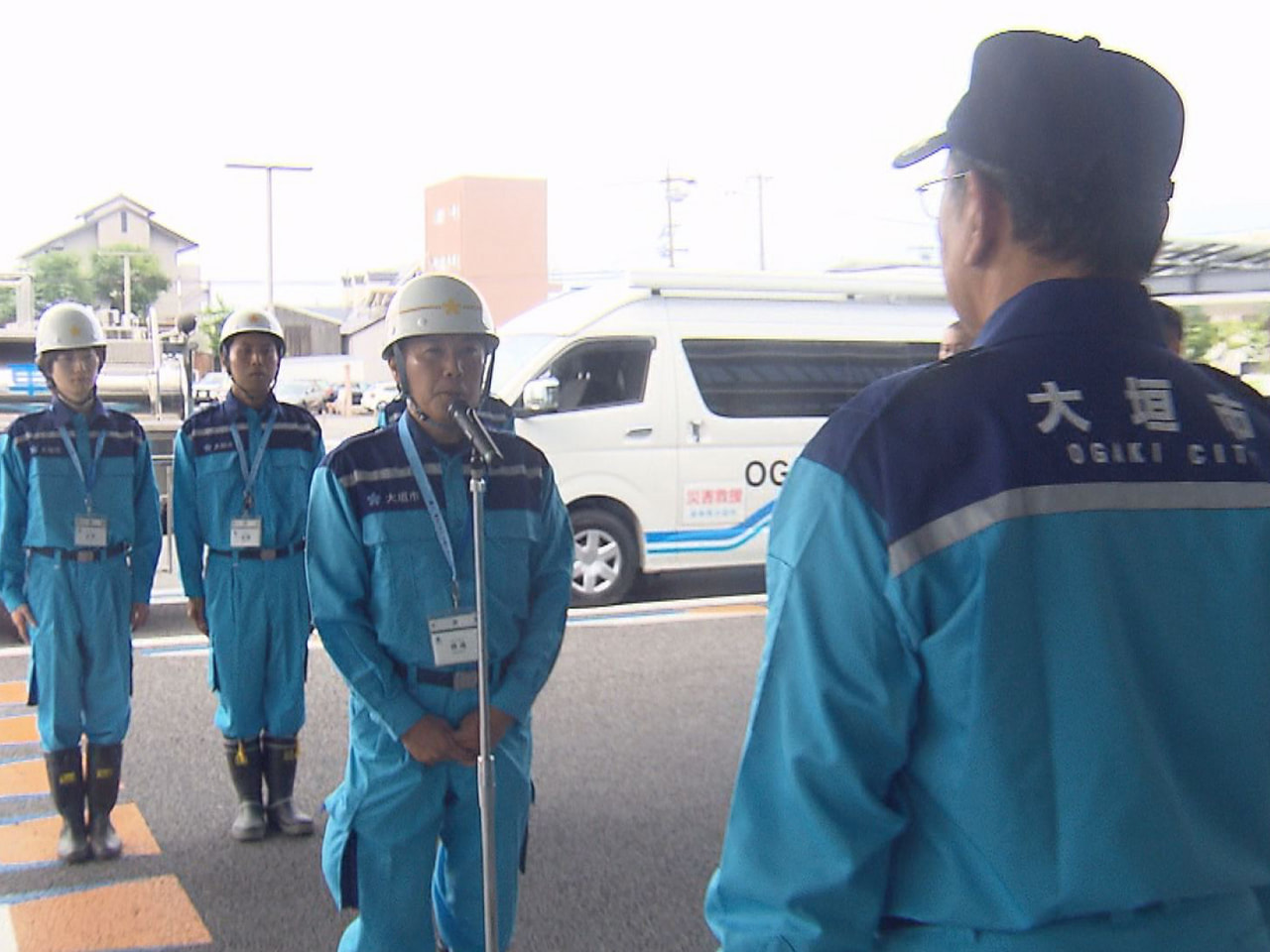 最大震度７を観測した熊本地震を受けて、県内の自治体からも職員を派遣するなど被災地...