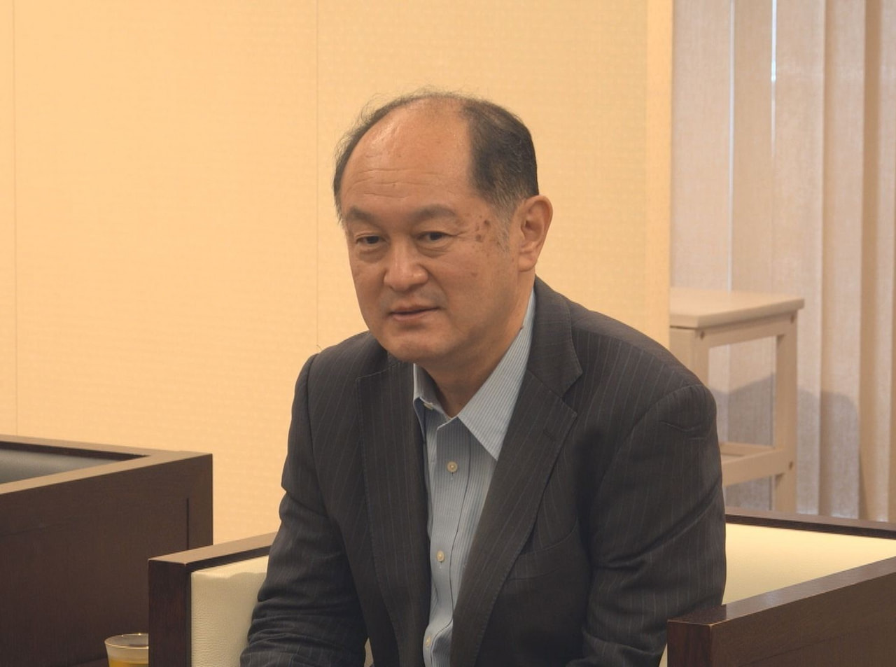 公正取引委員会事務総局中部事務所長に今月就任した丸山達也さんが岐阜放送本社を訪れ...