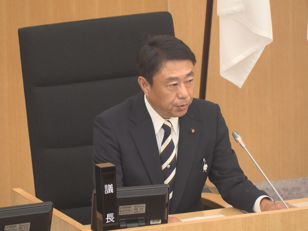 岐阜市議会は2日、和田直也前議長(45)の辞任を受けて、新しい議長に自民岐阜の竹...