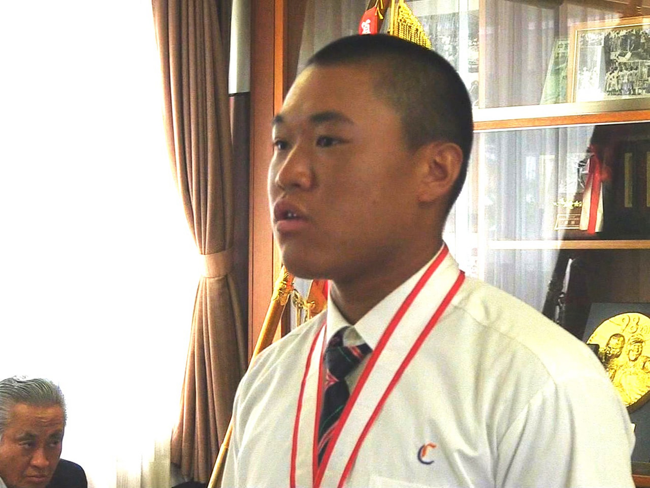 第68回全国高校軟式野球選手権大会で連覇を果たした中京高校軟式野球部の優勝報告会...