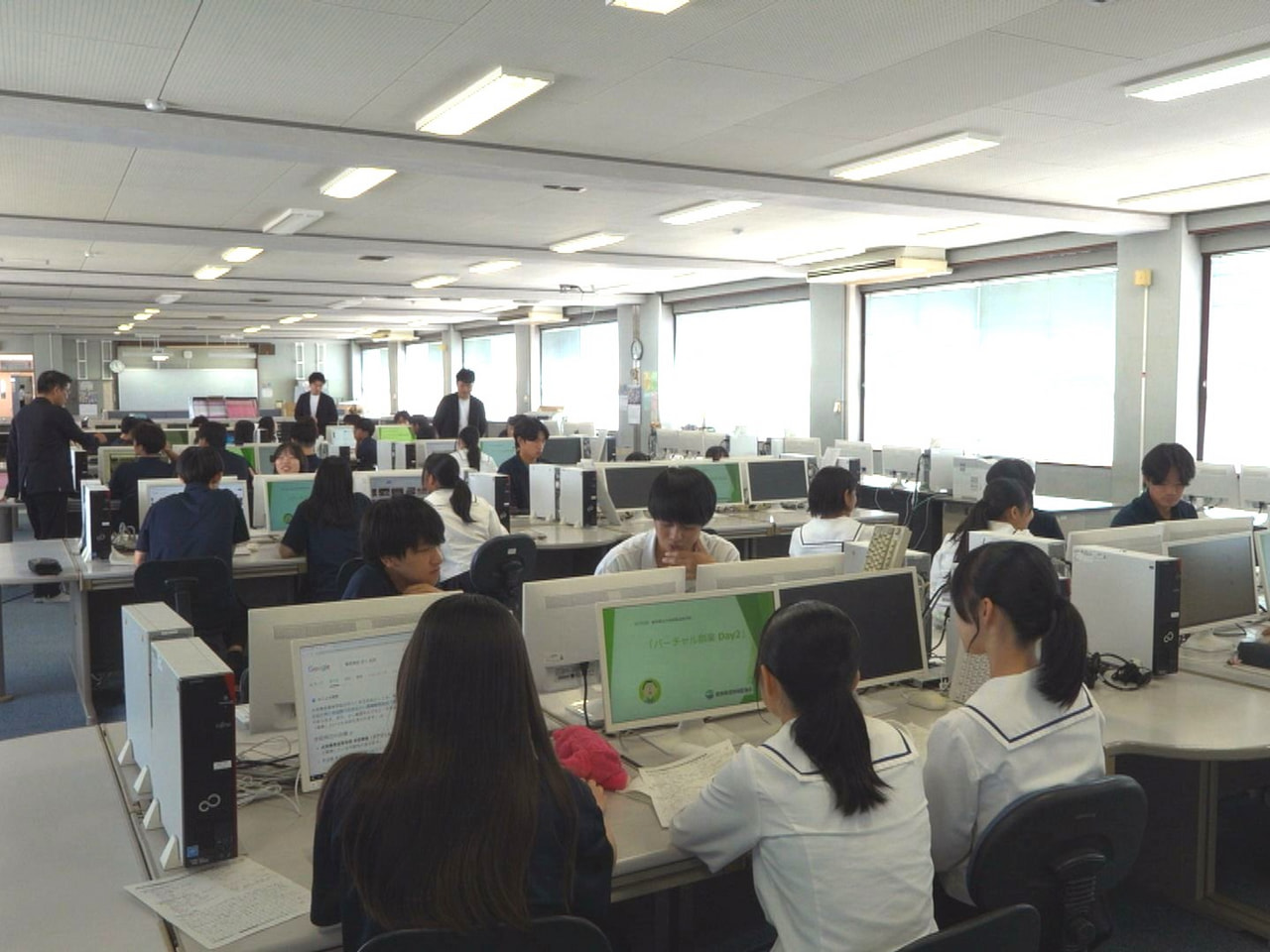 起業家教育を推進しようと、県信用保証協会は大垣市の高校で出前授業を行いました。 ...