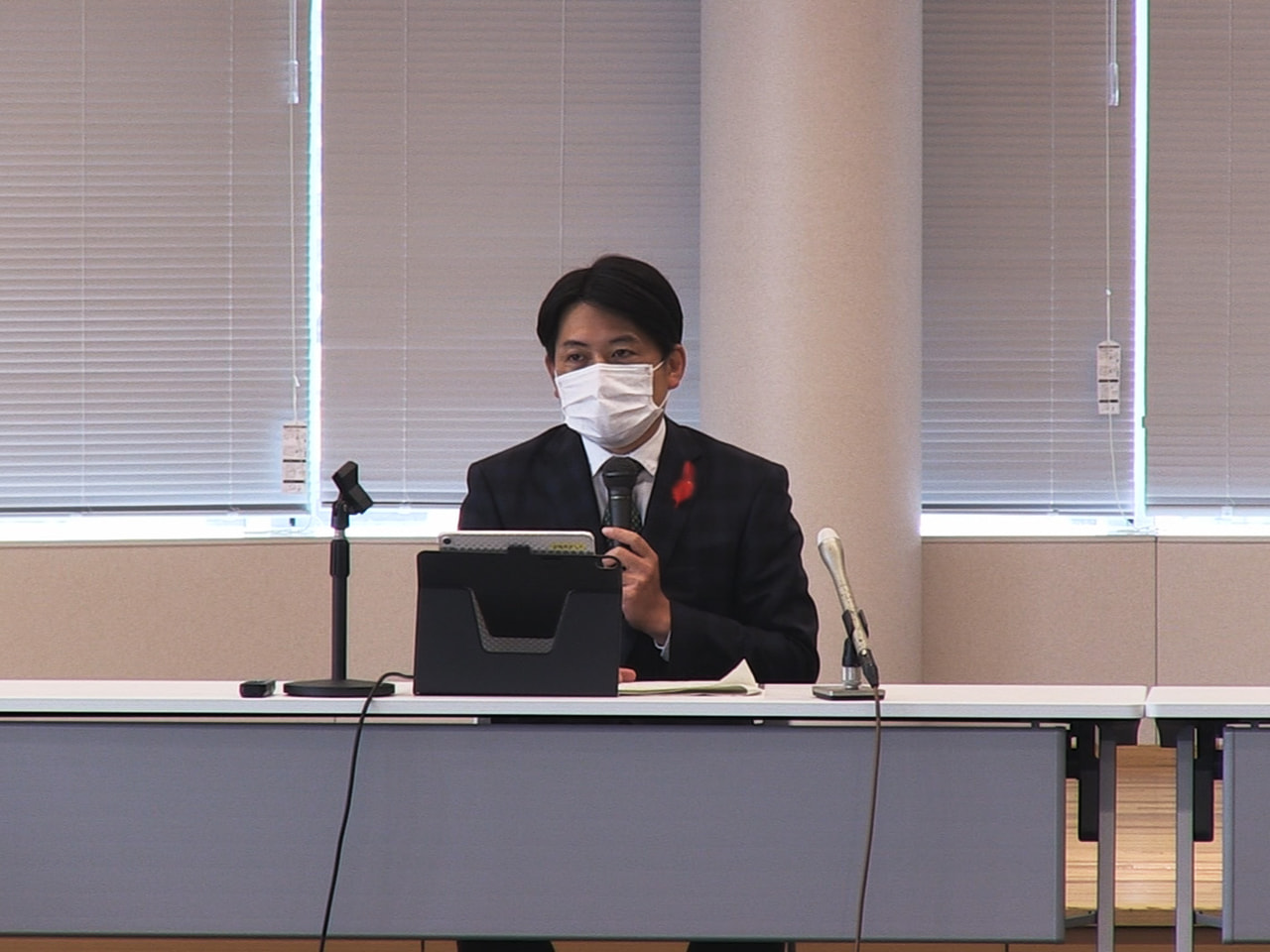 岐阜市の柴橋正直市長は2022年度の予算編成について、コロナ対策を最優先に選ばれ...