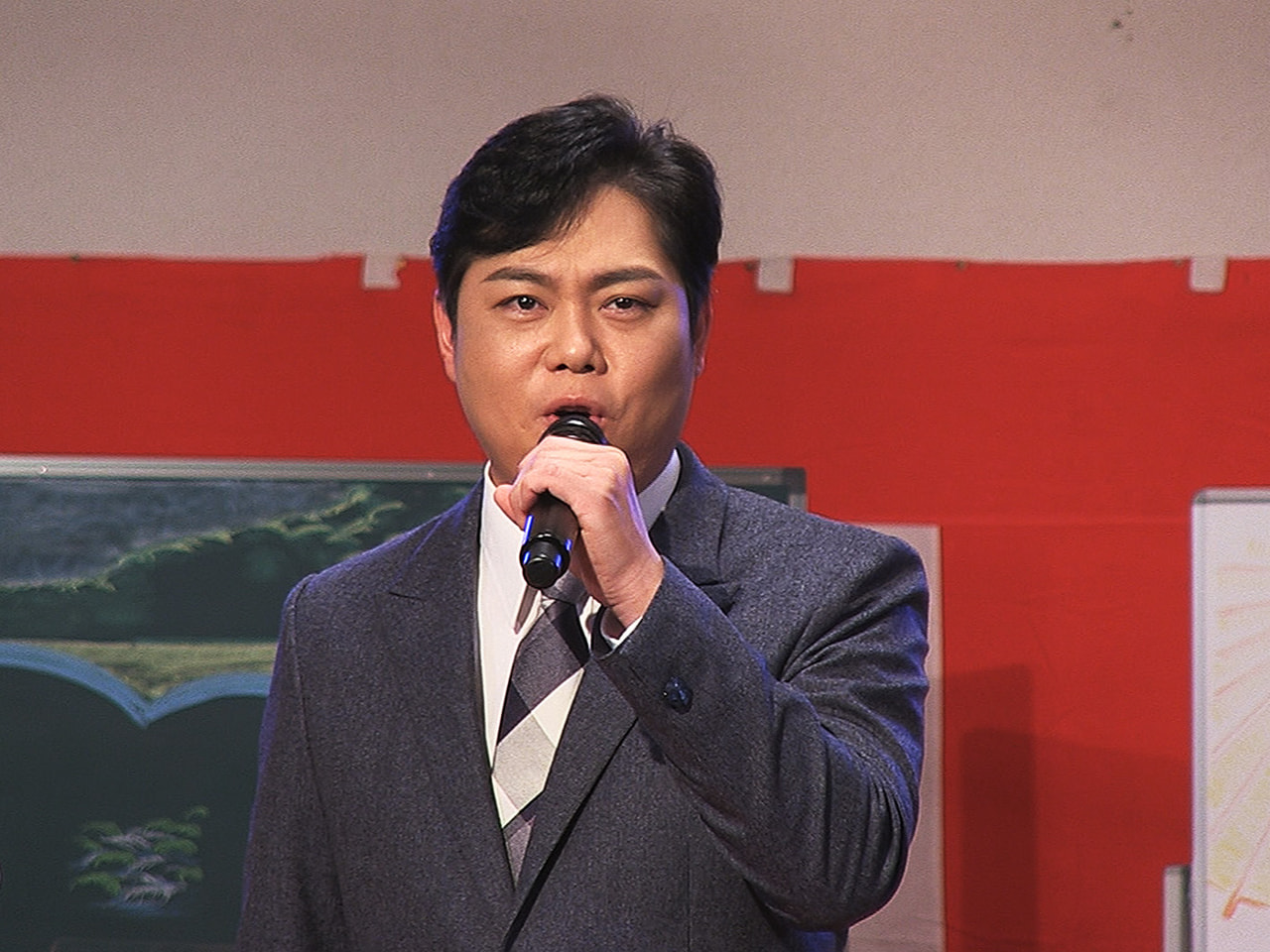 山県市で24日、山県市ふるさと大使の演歌歌手・三山ひろしさんをゲストに迎え、「ラ...