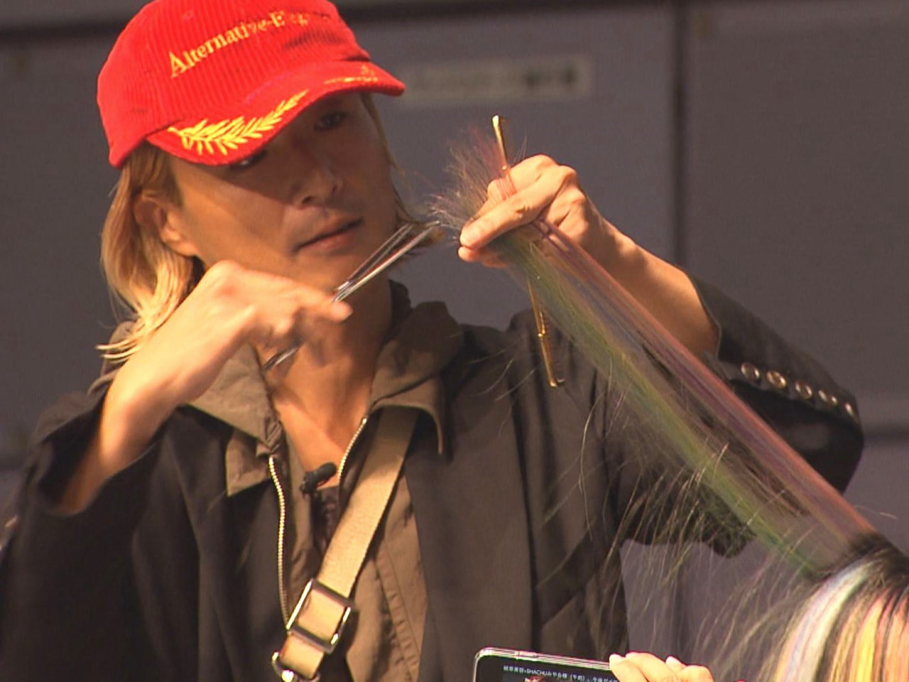 岐阜美容専門学校の創立７５周年を記念したトップ美容師によるヘアショーが岐阜市内で...