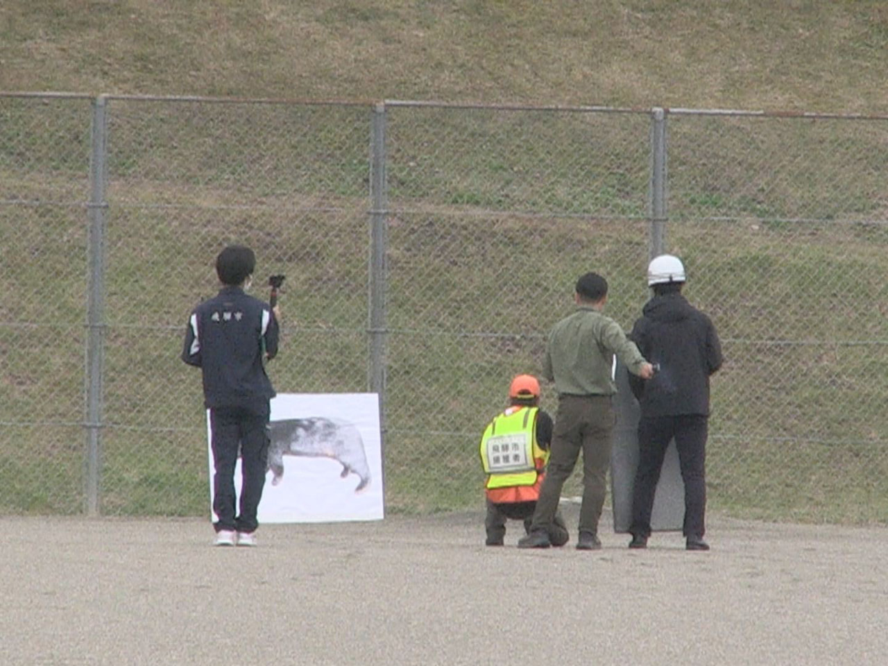 岐阜県内でもクマの出没や人への被害が後を絶たない中、市町村の判断で猟銃が使用でき...