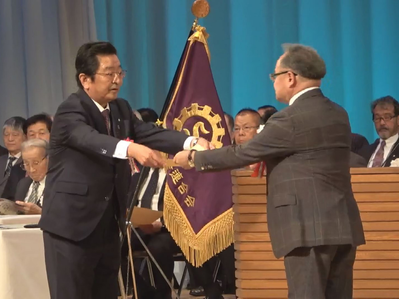 会員支援や地域活性化に積極的に取り組む商工会を顕彰する「２１世紀商工会グランプリ...