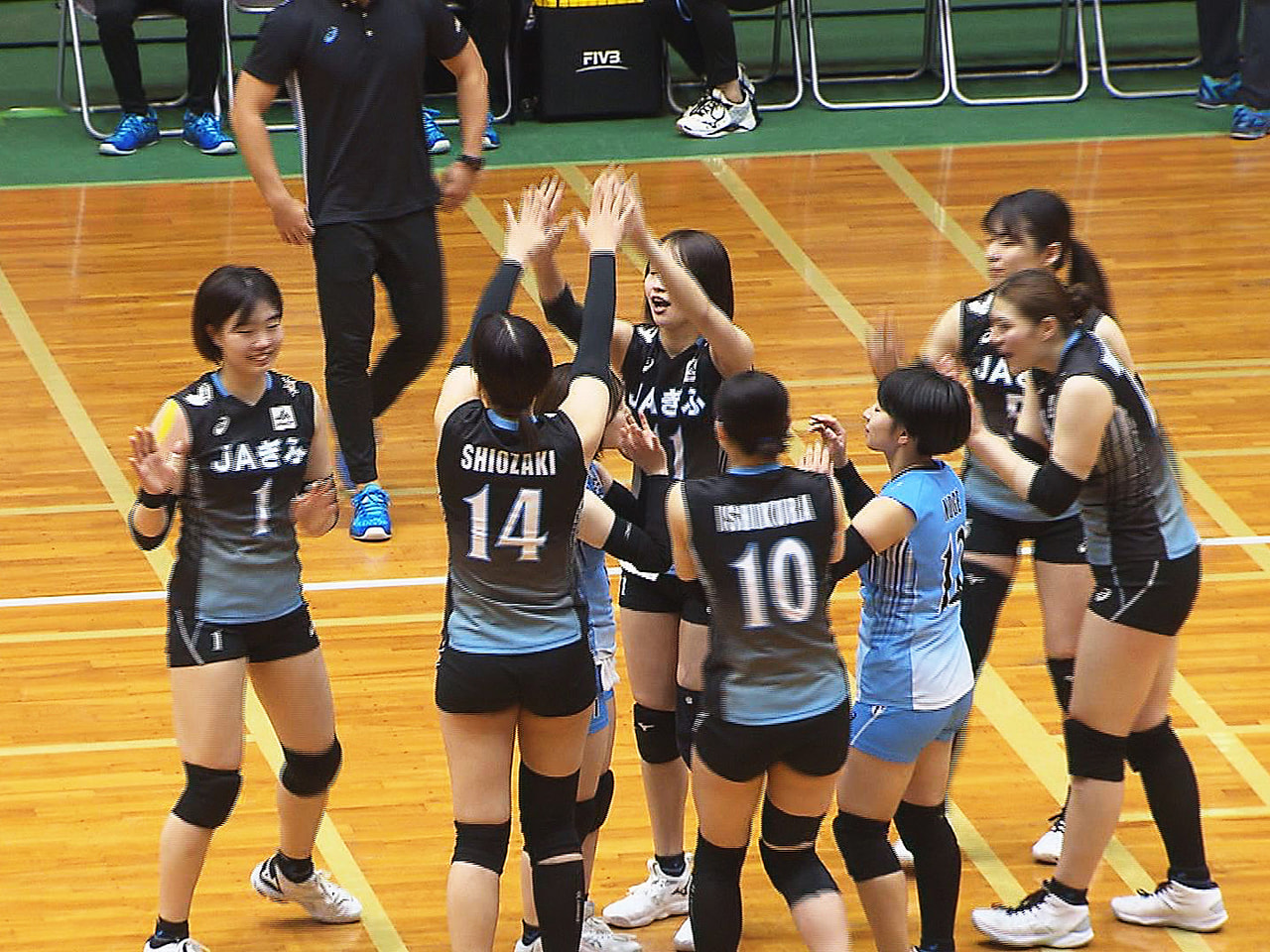 バレーボールＶリーグ女子２部のＪＡぎふリオレーナは３日、岐阜市のＯＫＢぎふ清流ア...