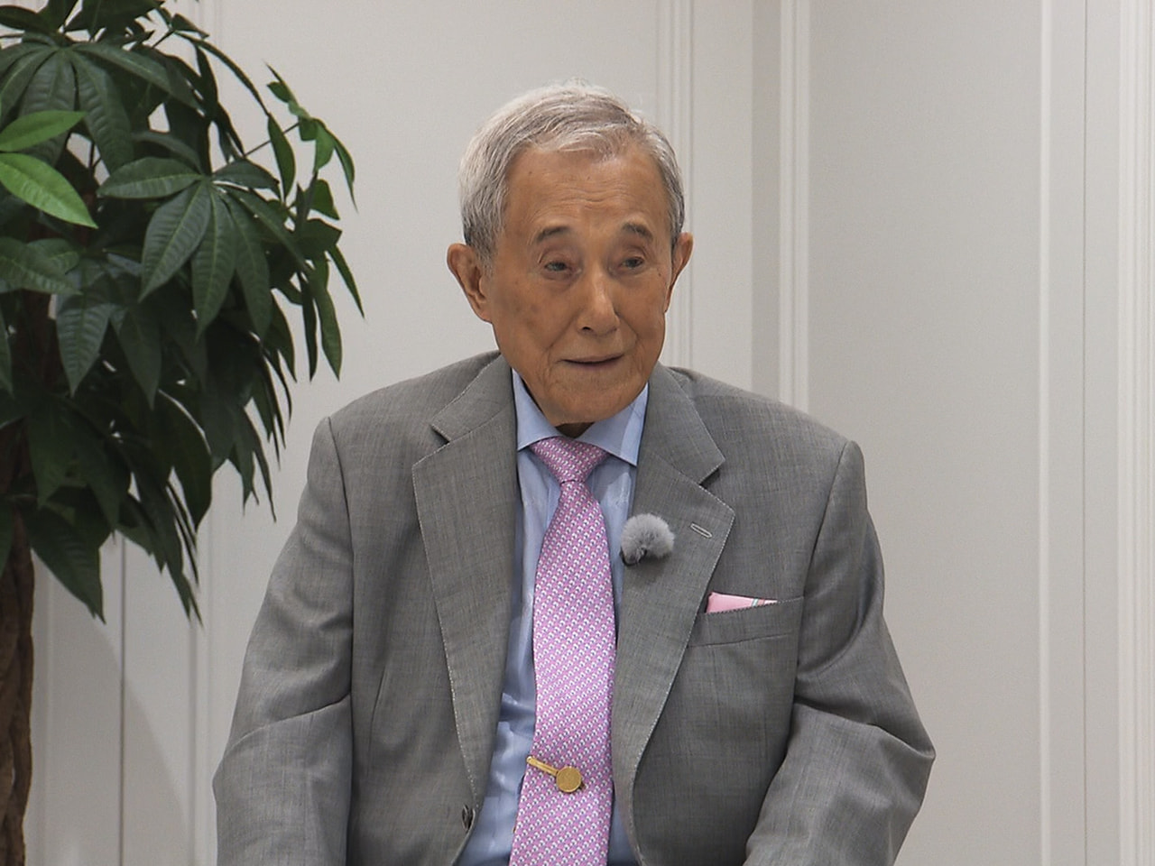 羽島郡笠松町の名誉町民に岐阜新聞社最高顧問の杉山幹夫さんと、松波総合病院名誉院長...