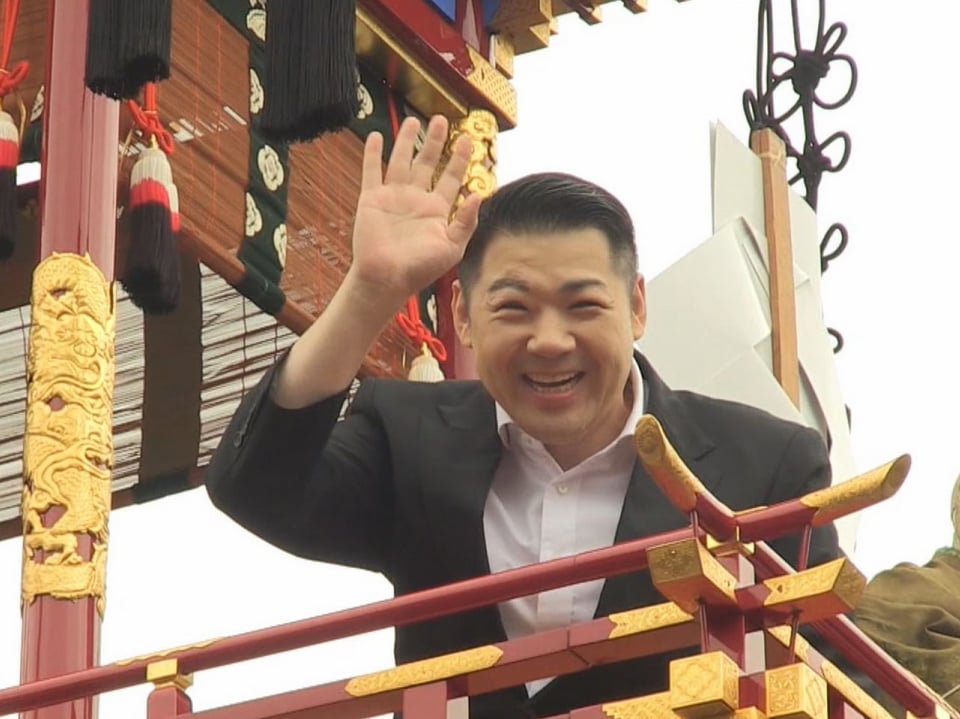 伝統的な飛騨高山祭り屋台、御霊舎 木製 赤・黒・金 新着情報｜
