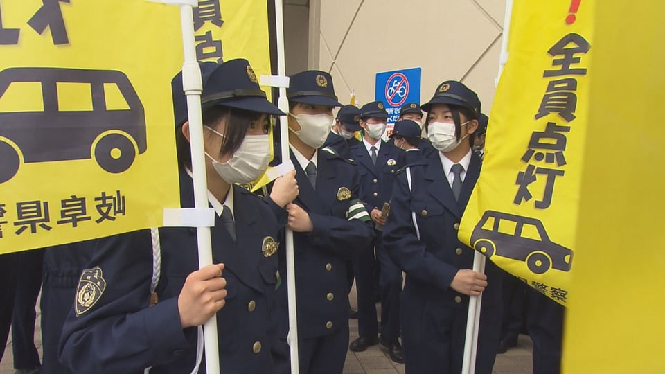 松下通信　 ナショナル　警察無線機 民生版 Yahoo!オークション - 昭和の時代 ナショナル 松下通信工業 警察無線機