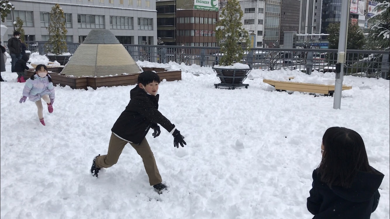 岐阜県内は24日に降った大雪の峠は越えましたが、気象台は大雪や路面凍結による交通...